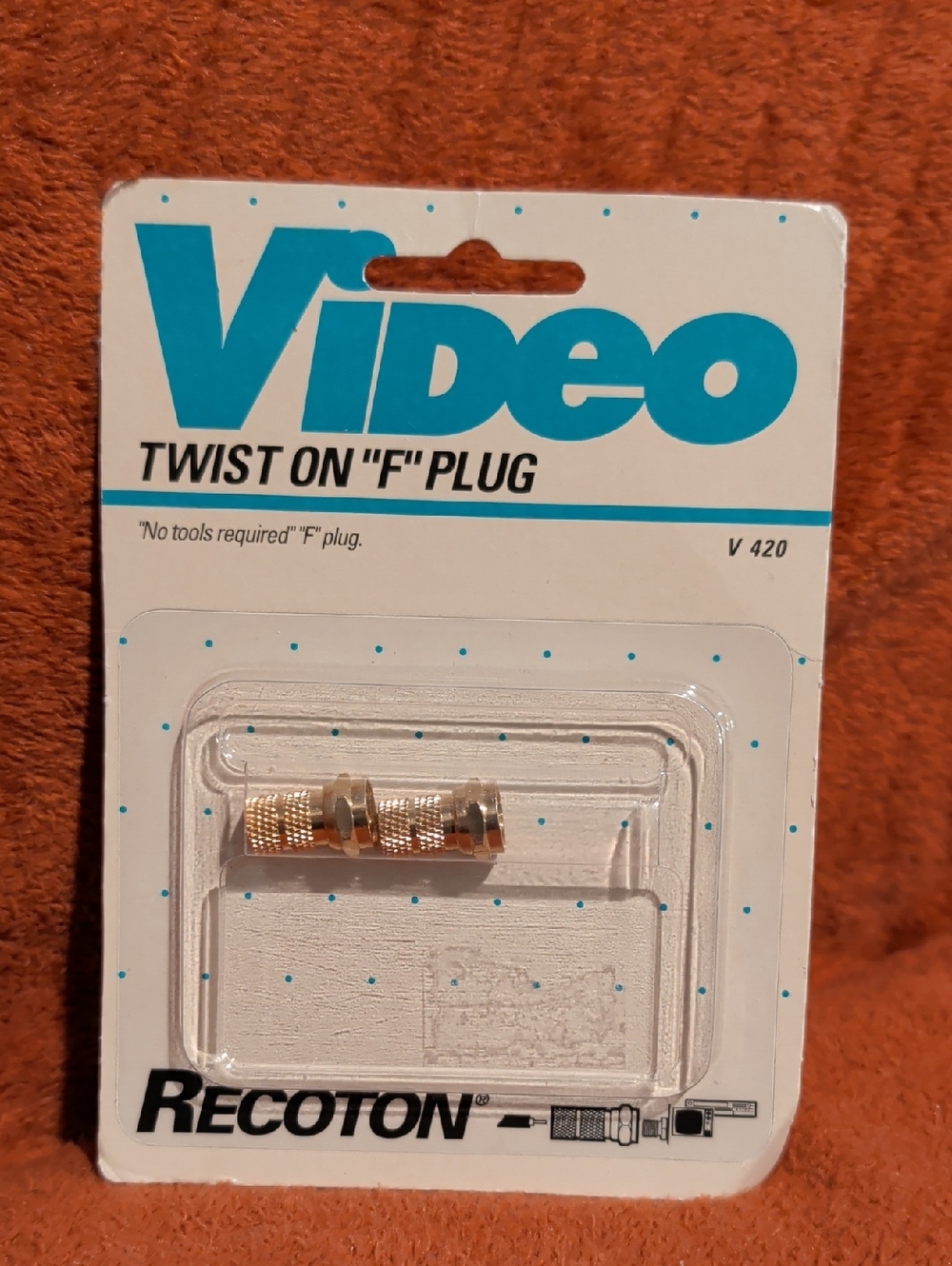 RECOTON Twist On "F" Plug Connector - Gold
